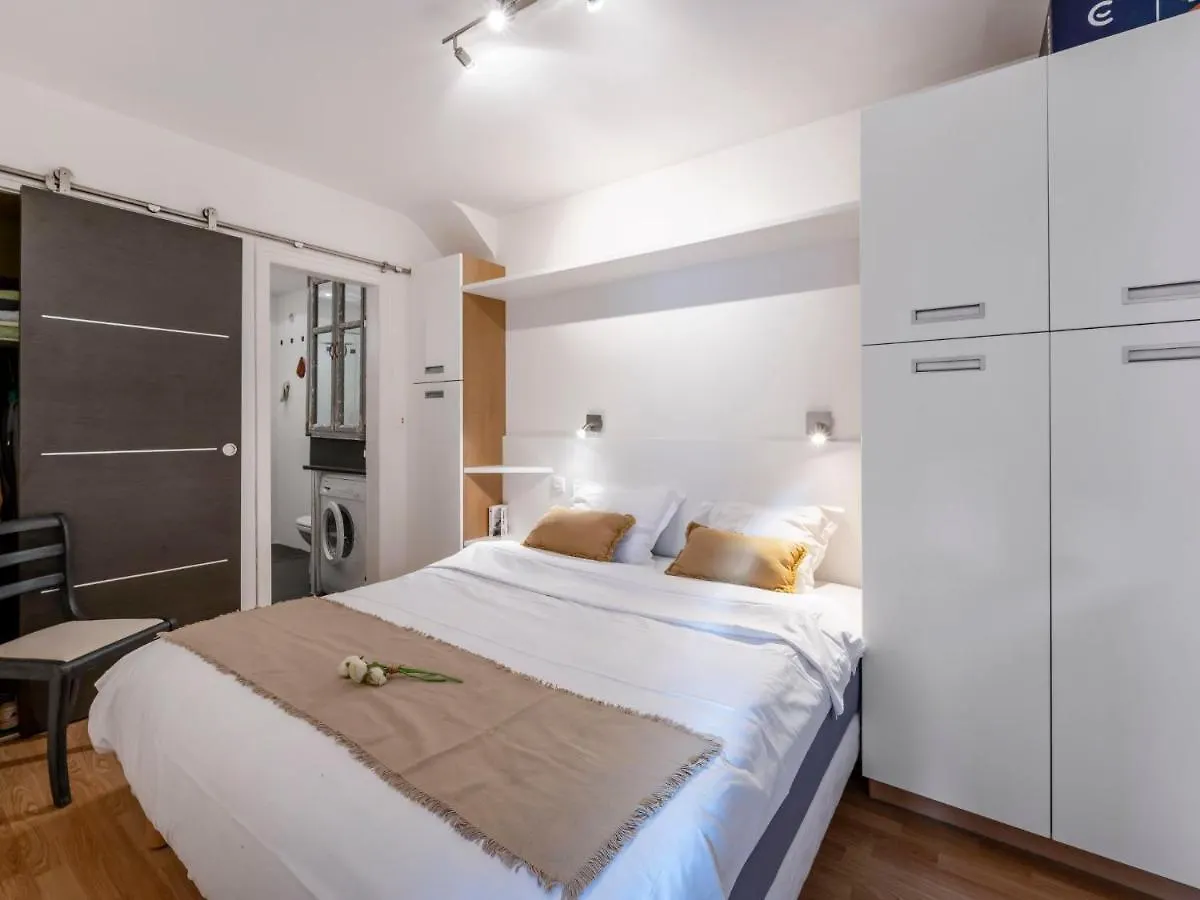 Apartment Les Embruns-4 By Interhome Carnac
